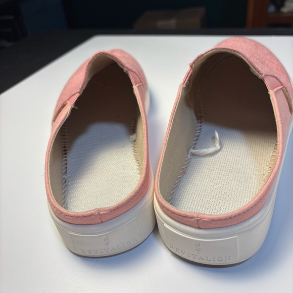 EUC - REVITALIGN Women's Esplanade Canvas Sneaker in PINK (no insole) US 10 - Picture 7 of 12